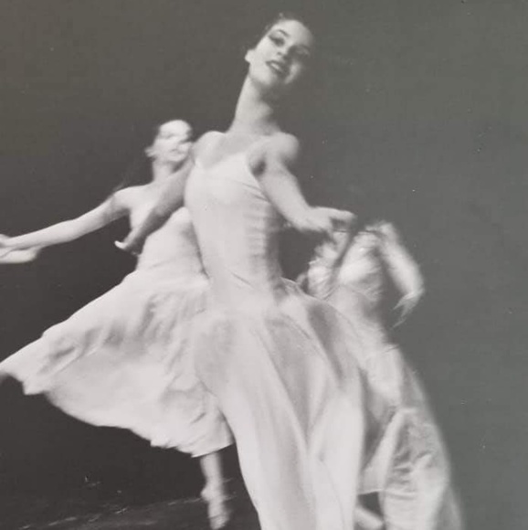 ๐ Welcome to my closet!โ๐๐ - Picture 6 of 8